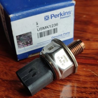 U5MK1236 238-0118 ชิ้นส่วนเครื่องยนต์ Perkins C4.2 C6.4 เซ็นเซอร์แรงดันน้ำมันเชื้อเพลิง